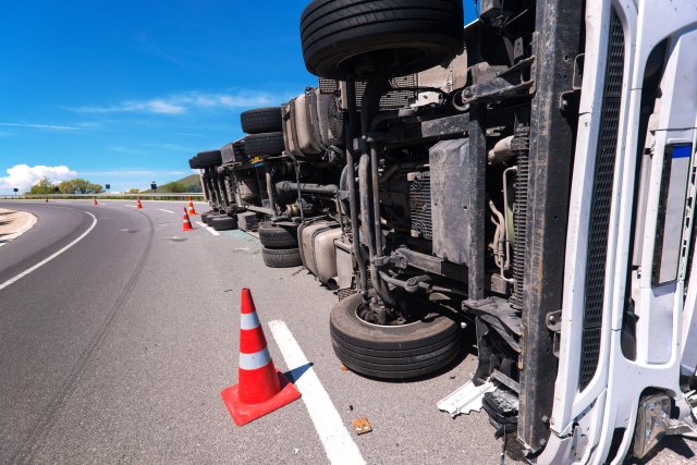 Been in an accident with a semi-truck? You’ll need a personal injury attorney that can help you collect from insurance companies – Law Office of Steven H. Henderson and Jill Stern-Henderson